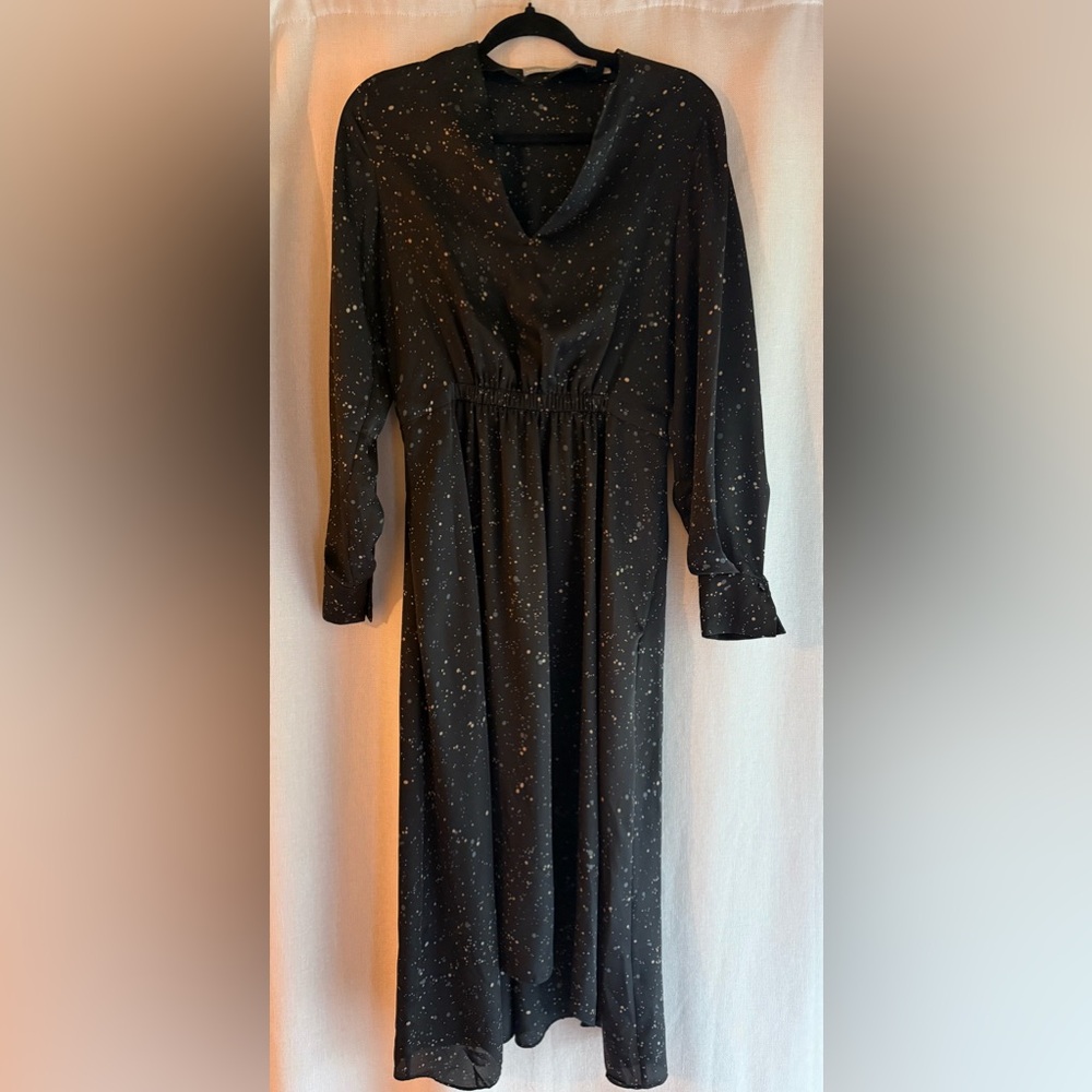 Vince Constellation V Neck Dress Women’s Small Black Satin Sage Cream Print